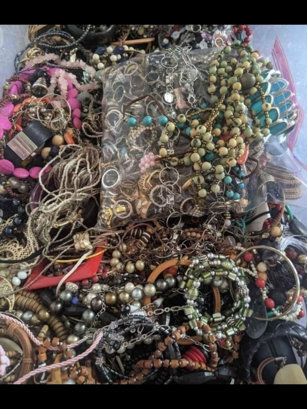 2 pounds jewelry lot costume vintage rings necklaces bracelets earrings pins - Picture 3 of 8